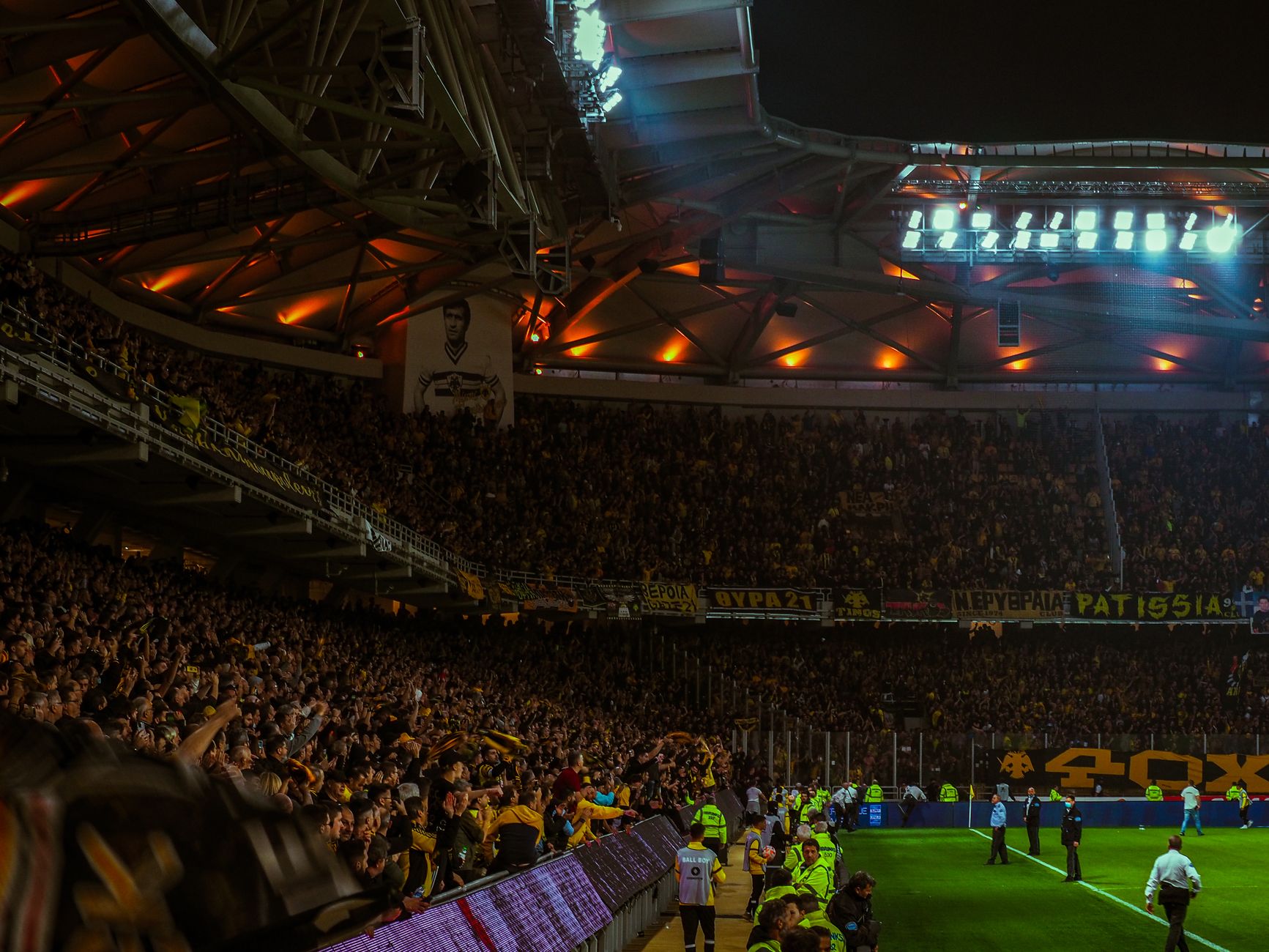 Beileidsanzeige in Deutschland explained for fans and creators