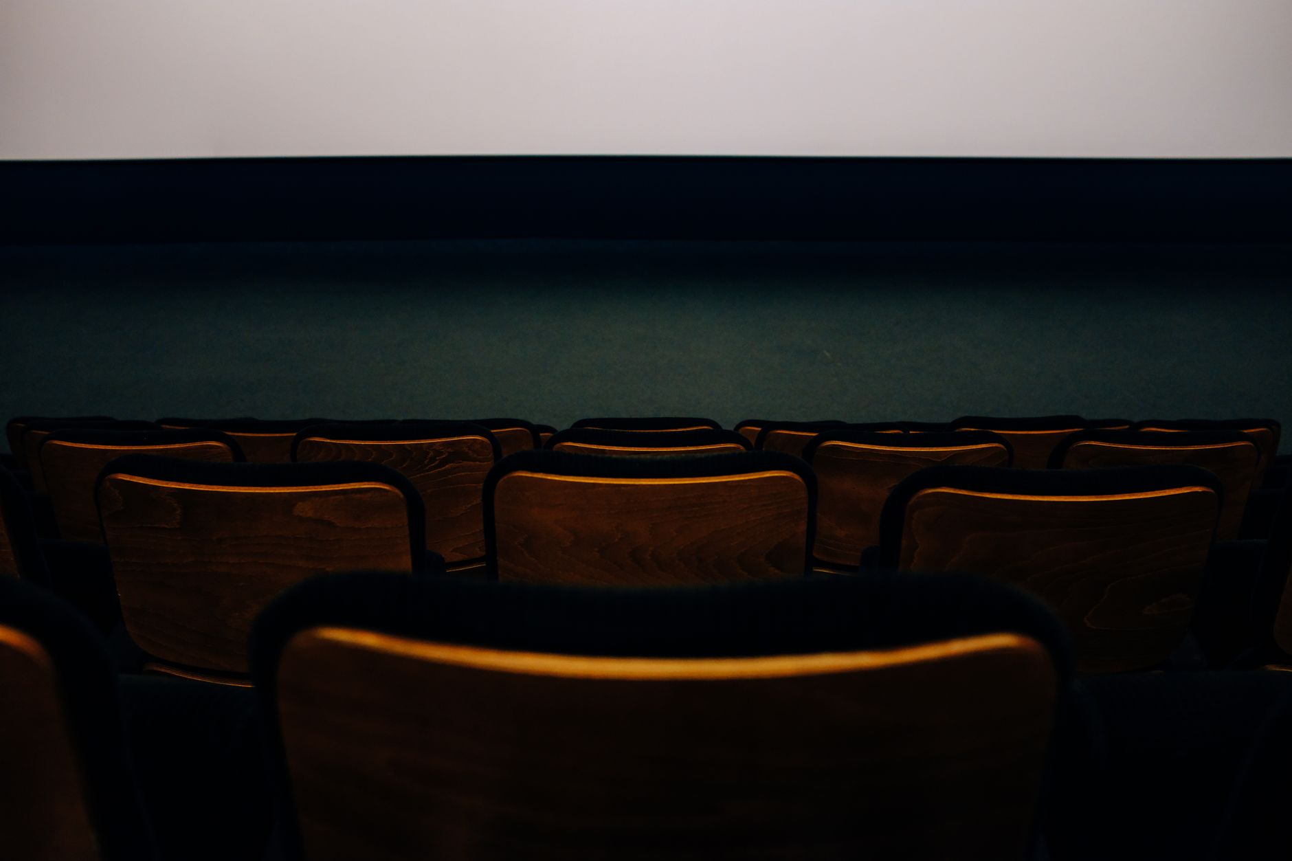 How to use funeral notices in Edinburgh for theatre fans and film buffs
